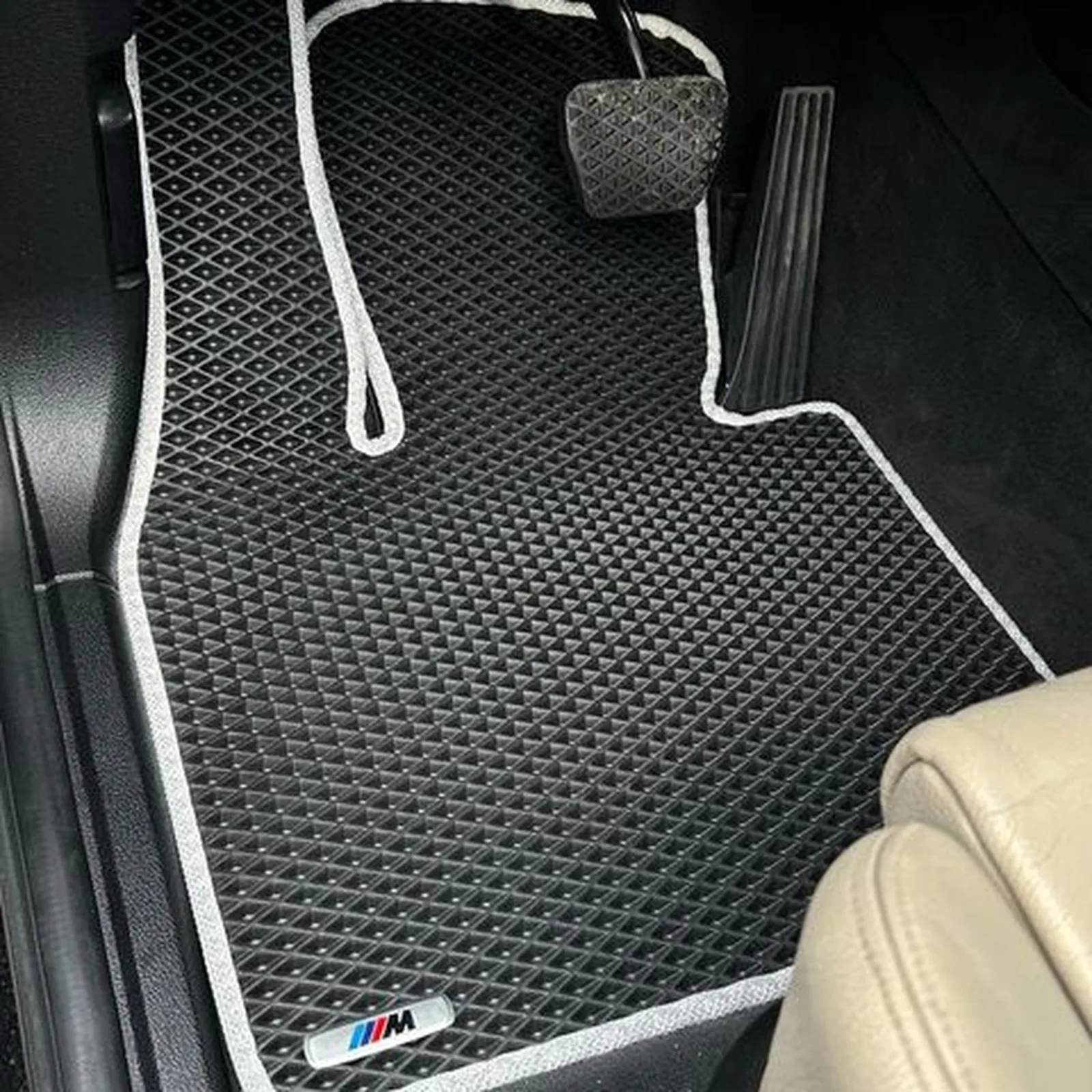 Covoraș EVA pentru BMW M cu cant gri